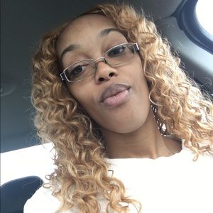 Meet your Posher, Charmaine